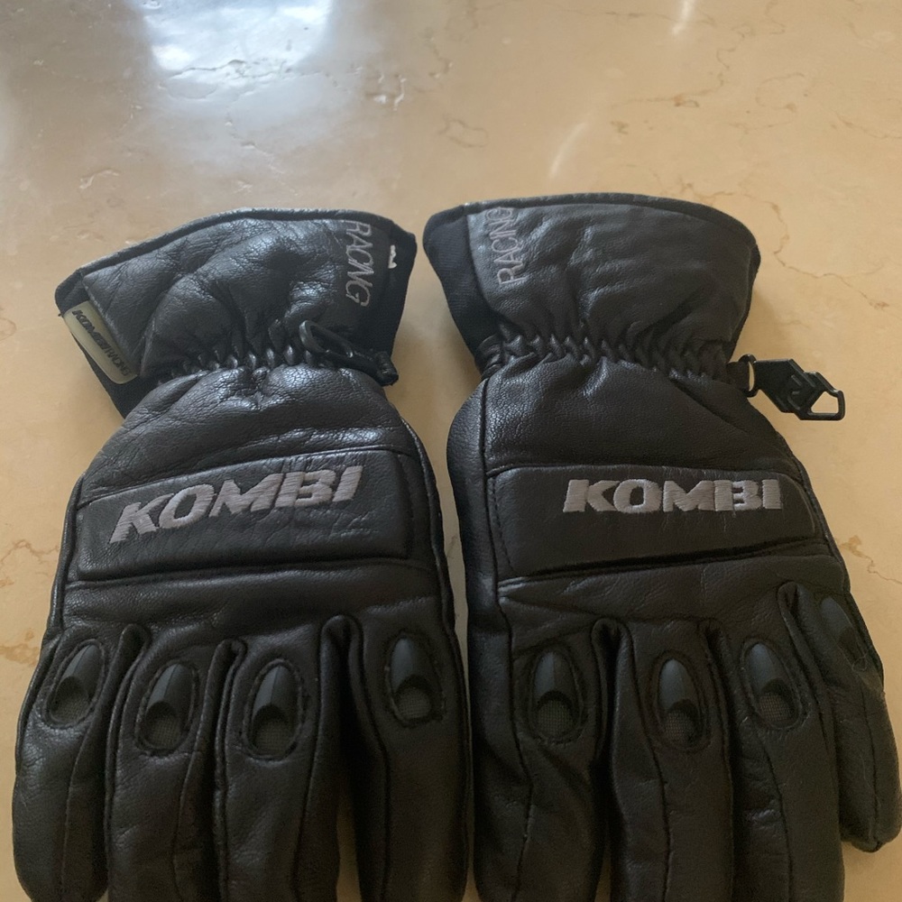 KOMBI RACING LEATHER GLOVES./ YOUTH SIZE